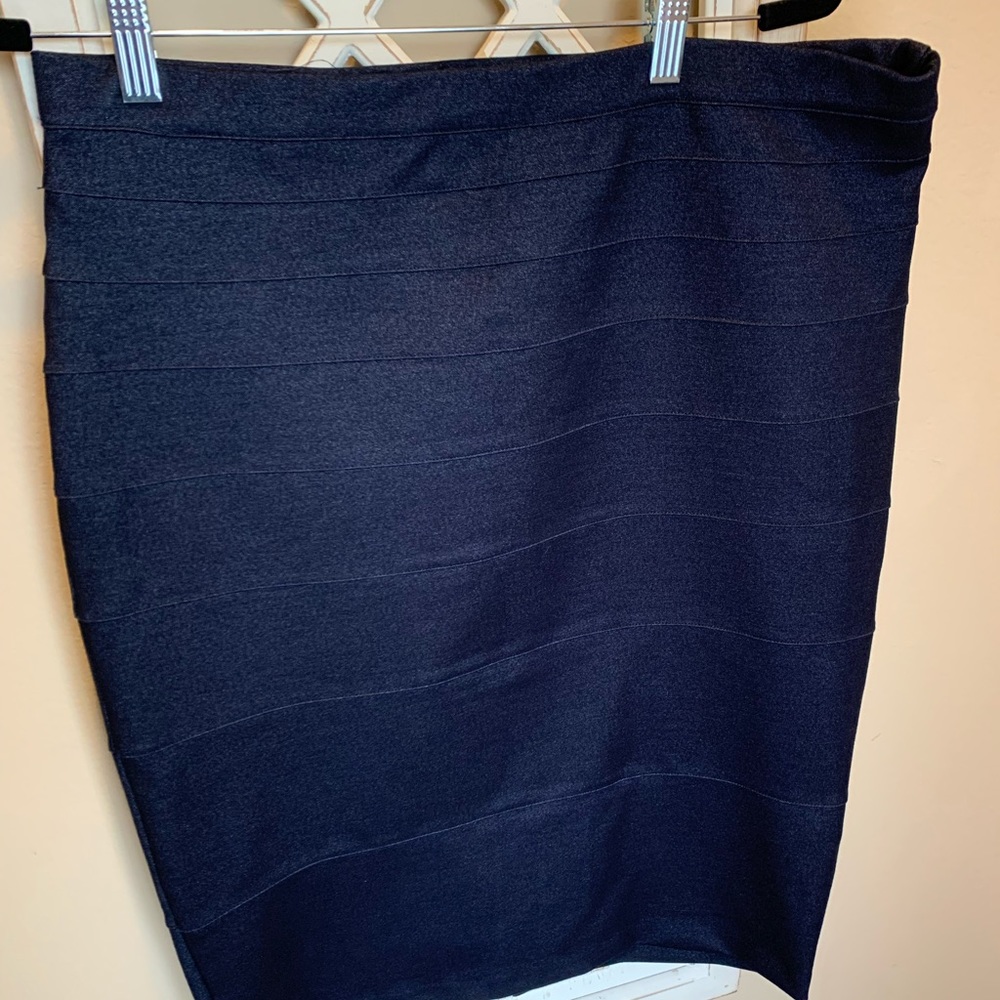 Navy w/ light sparkle type sheen, bandage skirt.